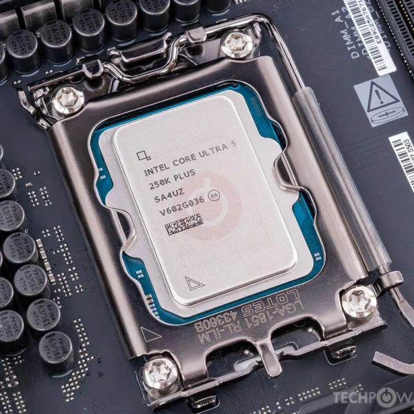 Alternative view of INTEL Core Ultra 5 250K Plus Procesor 18 Core| Nova generacija | AI NPU | 5.3 GHz | LGA 1851
